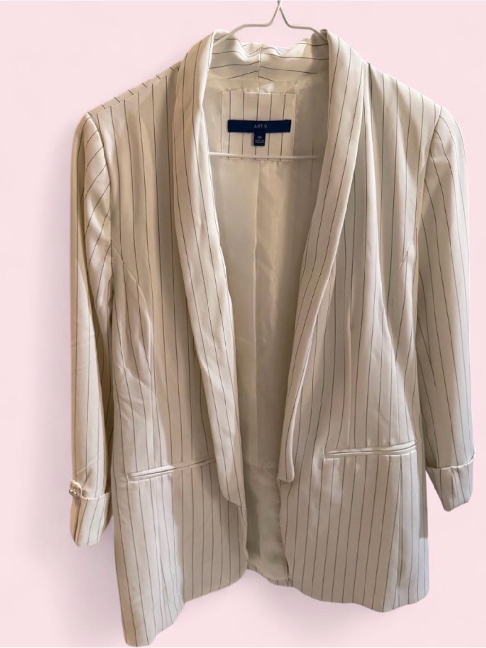 Apt. 9 Women's Cream Blazer with Thin Black Pinstripes